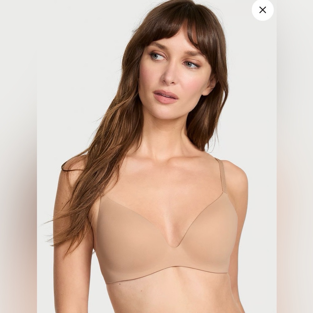 BODY BY VICTORIA
FlexFactor Lightly Lined Plunge Demi Bra (34D)